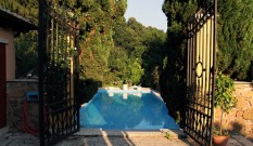 Travaux de terrassement pour une piscine creusée dans le 93